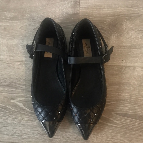 Valentino studs flats - Picture 1 of 5